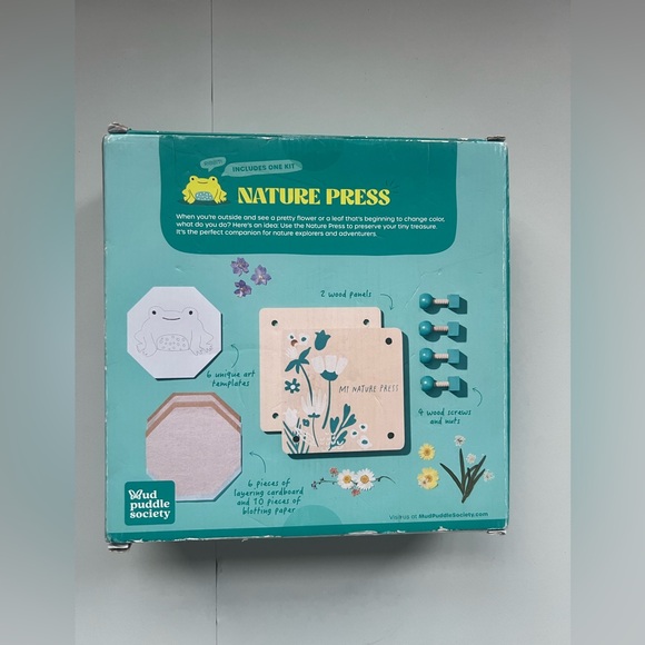 Mud Puddle Society Nature Press
Garden Art Kit - Picture 5 of 5